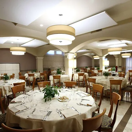 호텔 Western Grand Guinigi 4*